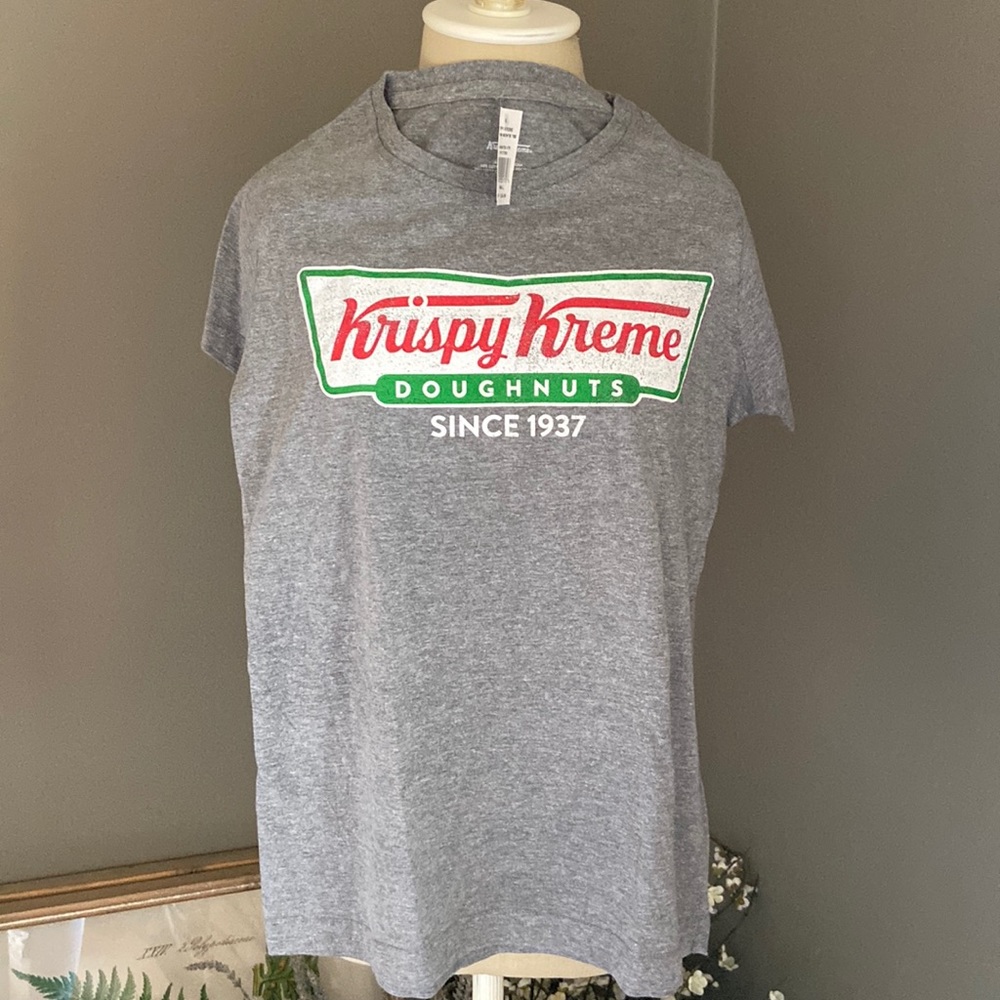 Krispy Kreme Doughnuts t-shirt, size small
